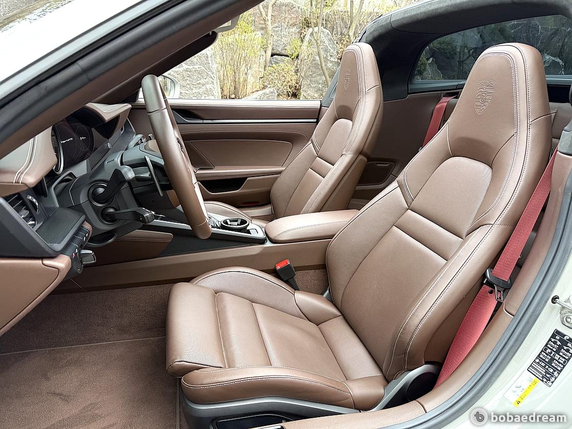 Porsche Targa 911 4 GTS 9