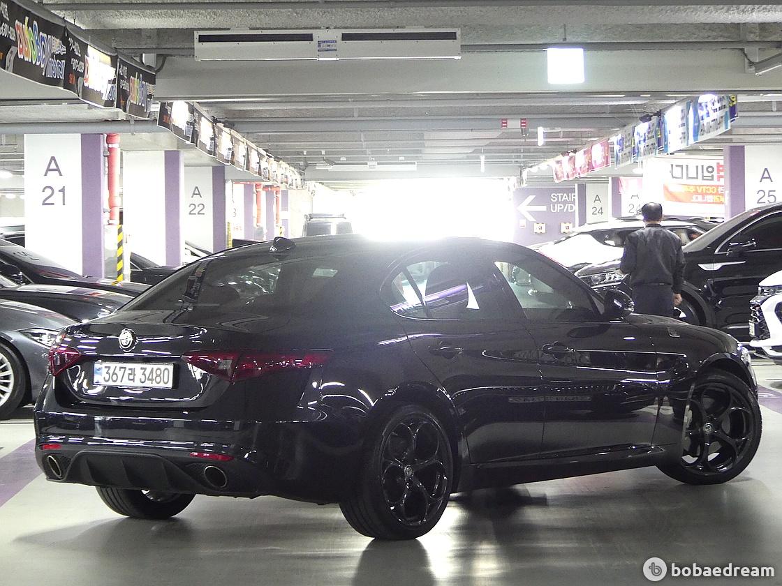 Alpha Romeo Giulia 2.0 4