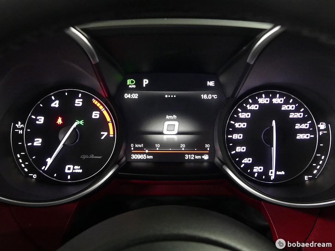 Alpha Romeo Giulia 2.0 7