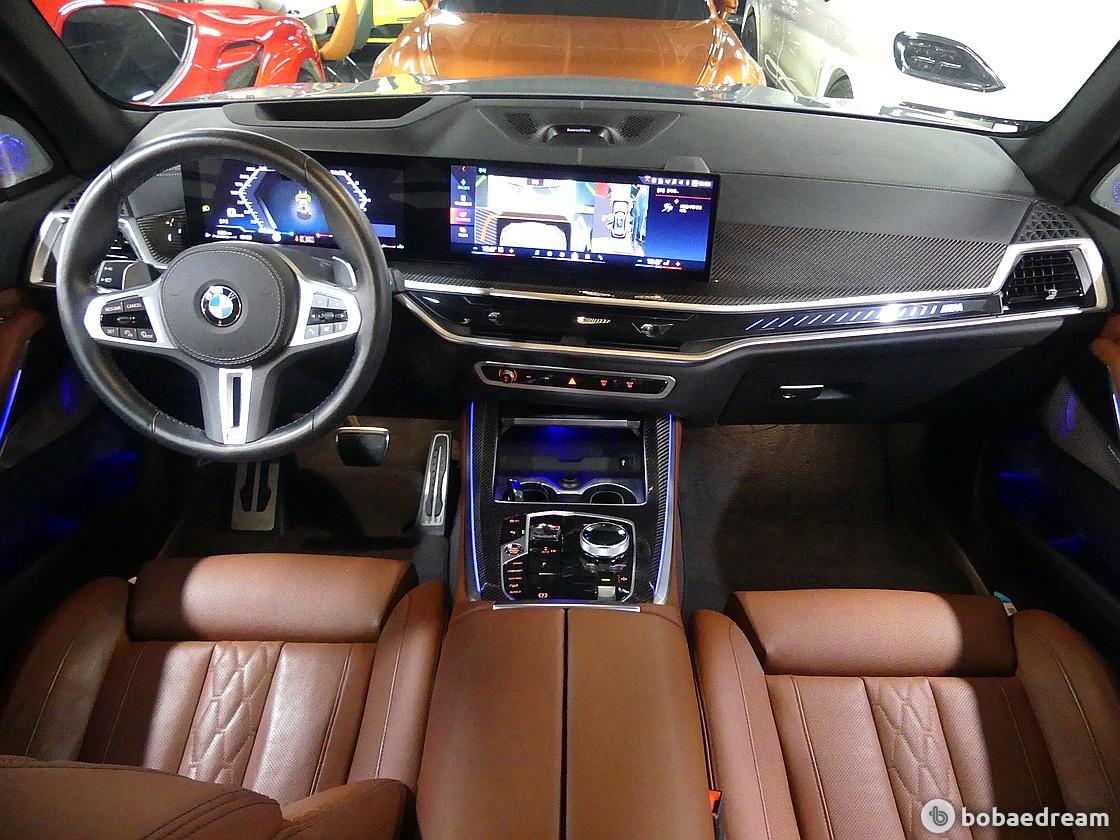 BMW X5 M60i 2024 화이트 사진 8