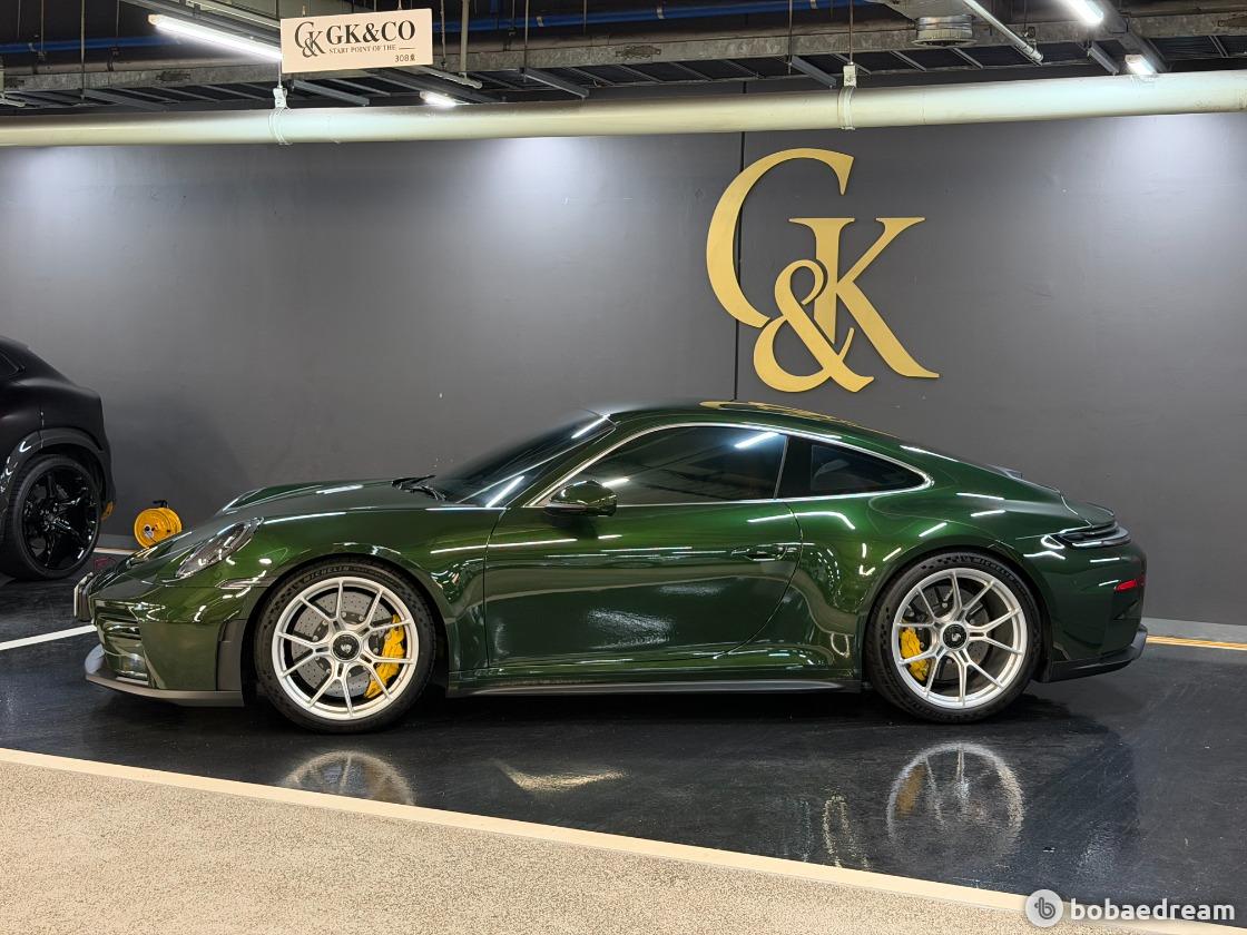 포르쉐 911 GT3 투어링 2026 오크 그린 사진 2