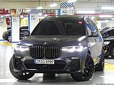 BMW X7 M50i 다크 쉐도우 에디션