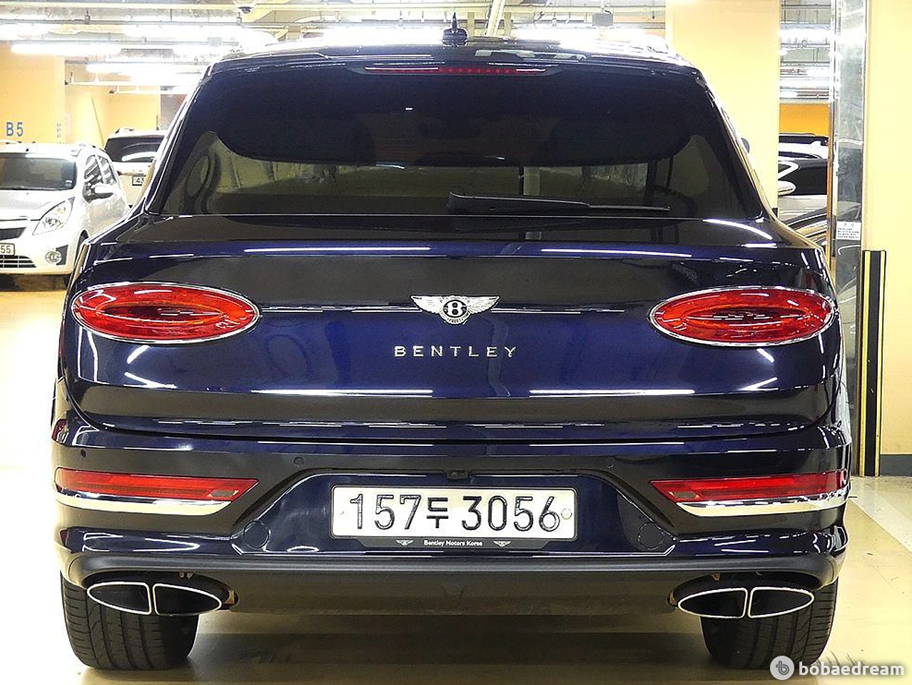 벤틀리 벤테이가 4.0 V8 아주르 2023 네이비 사진 5