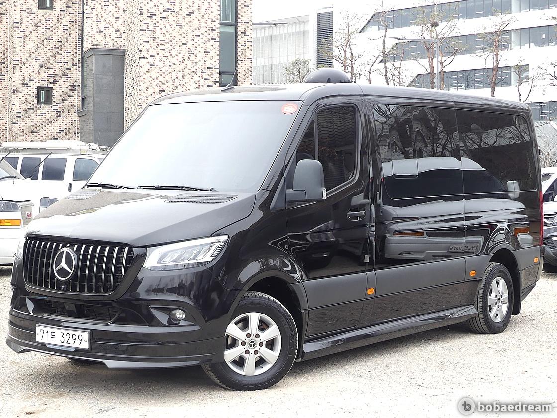 Mercedes-Benz Sprinter The Van 3