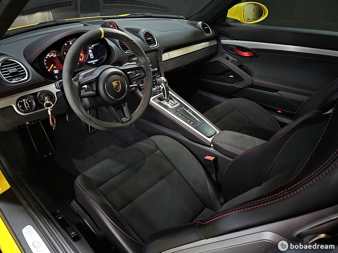 Porsche Cayman 4.0 GT4 5