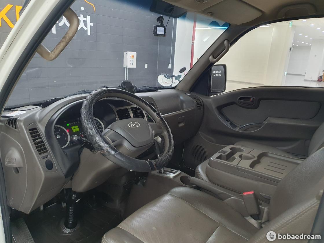 Hyundai Porter 2 Super Cab Fixed Floor Long Wheelbase Super Cab Plus 5