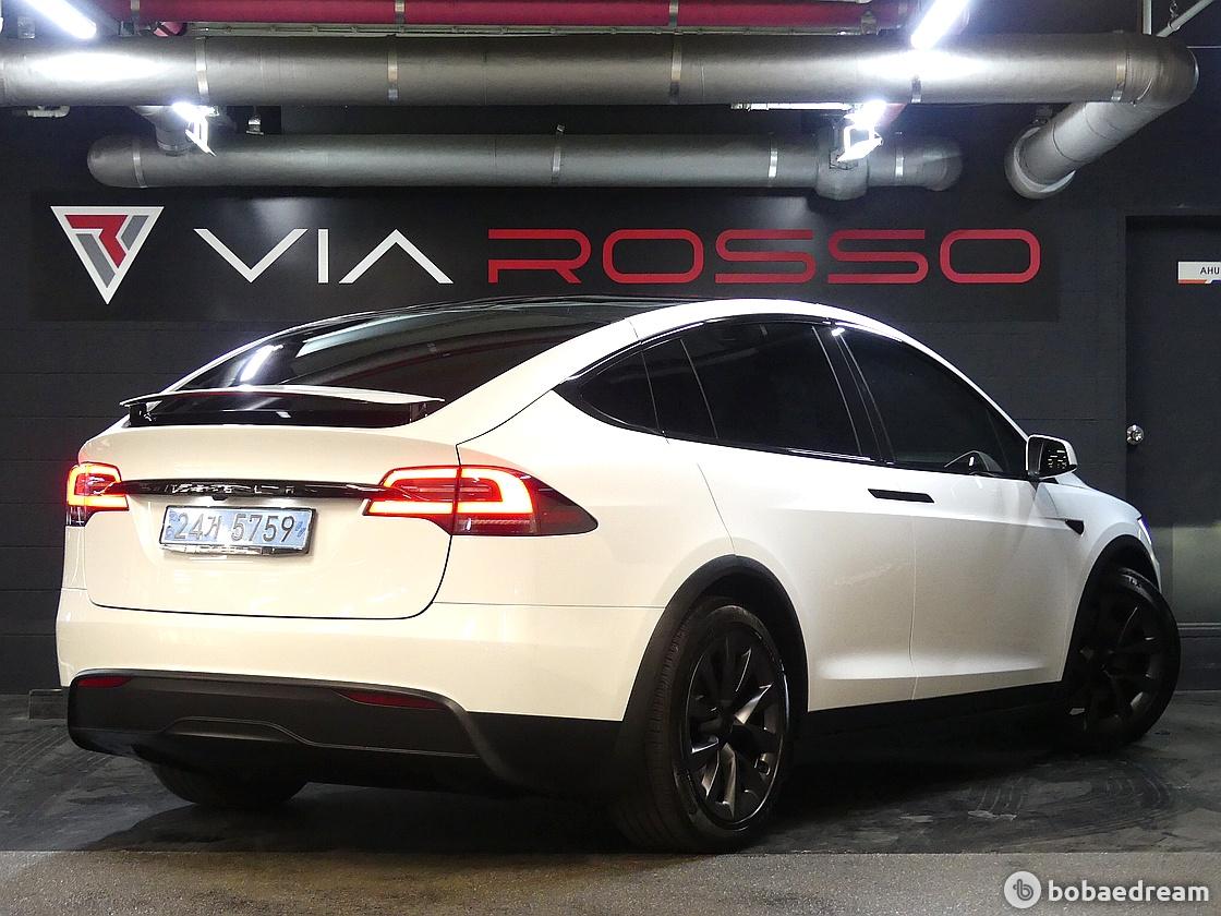 Tesla Model X AWD 4