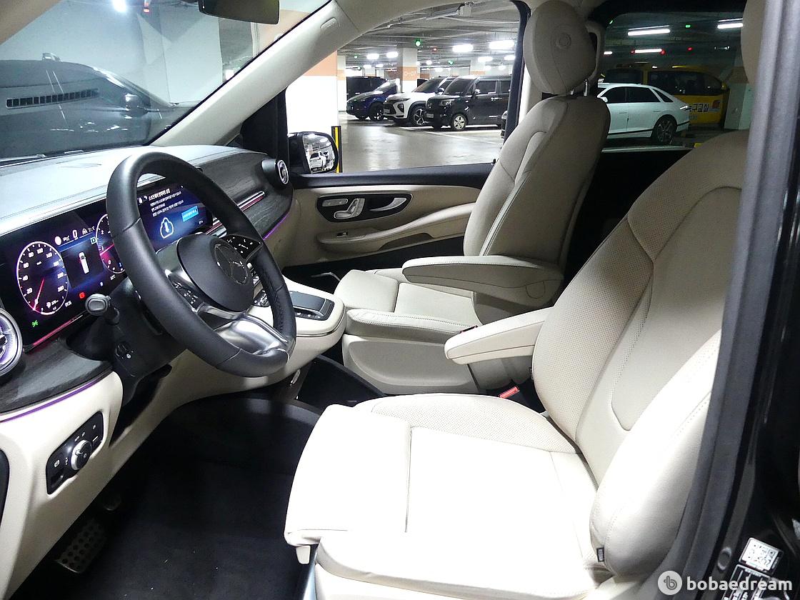 Mercedes-Benz V-Class V300 d 4 Matic 9