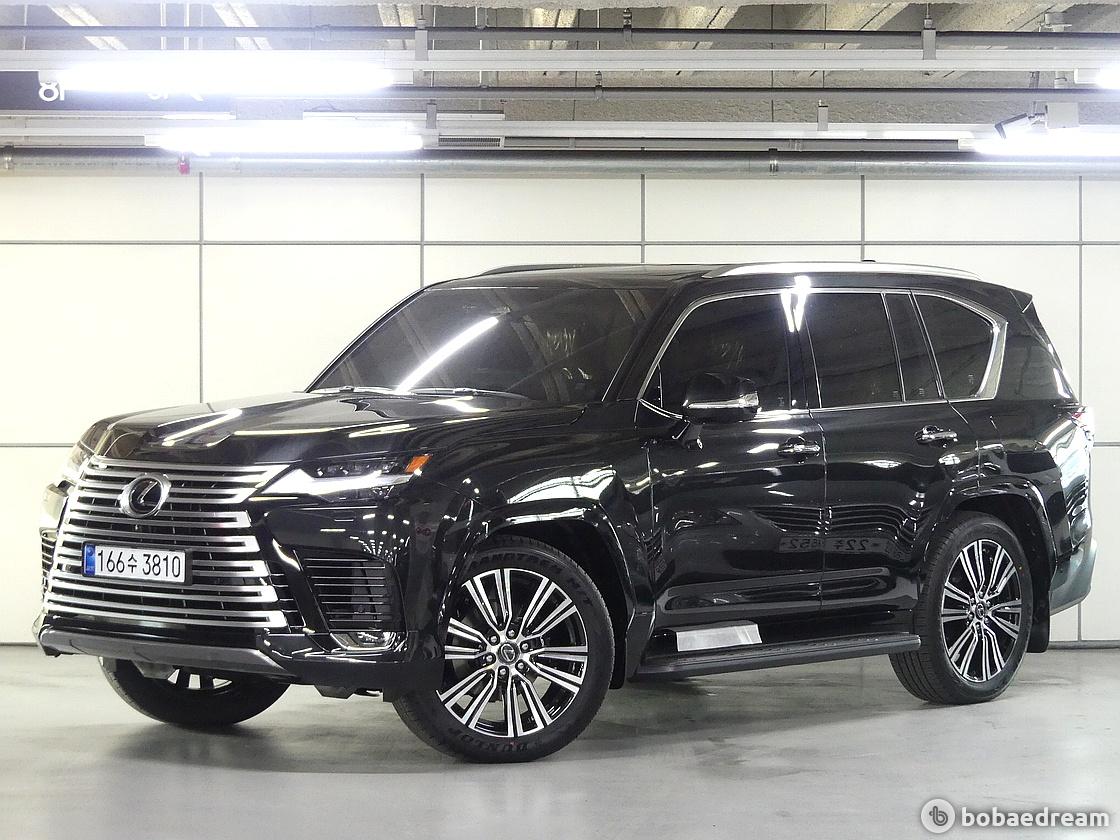 Lexus LX 700h Luxury 3