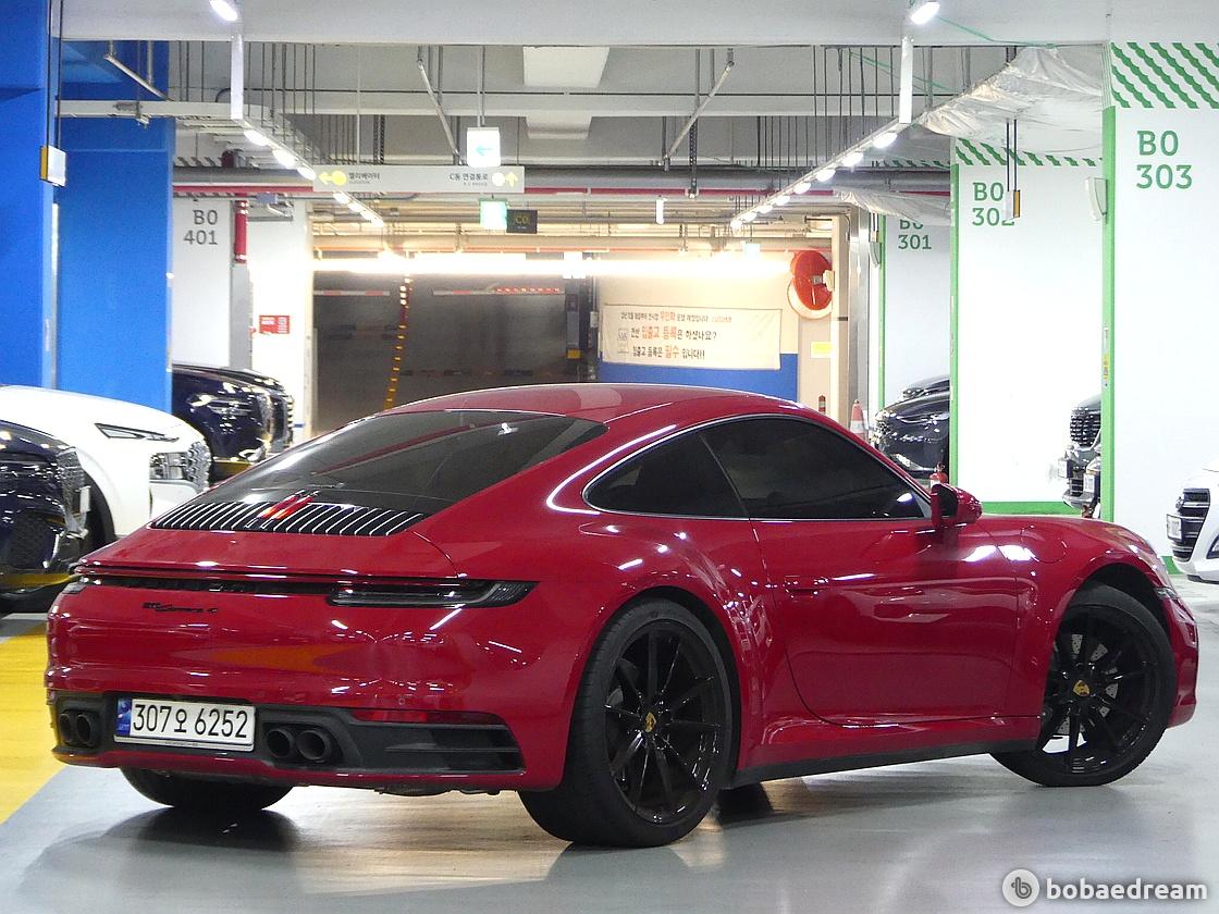 Porsche Carrera 911 4 4