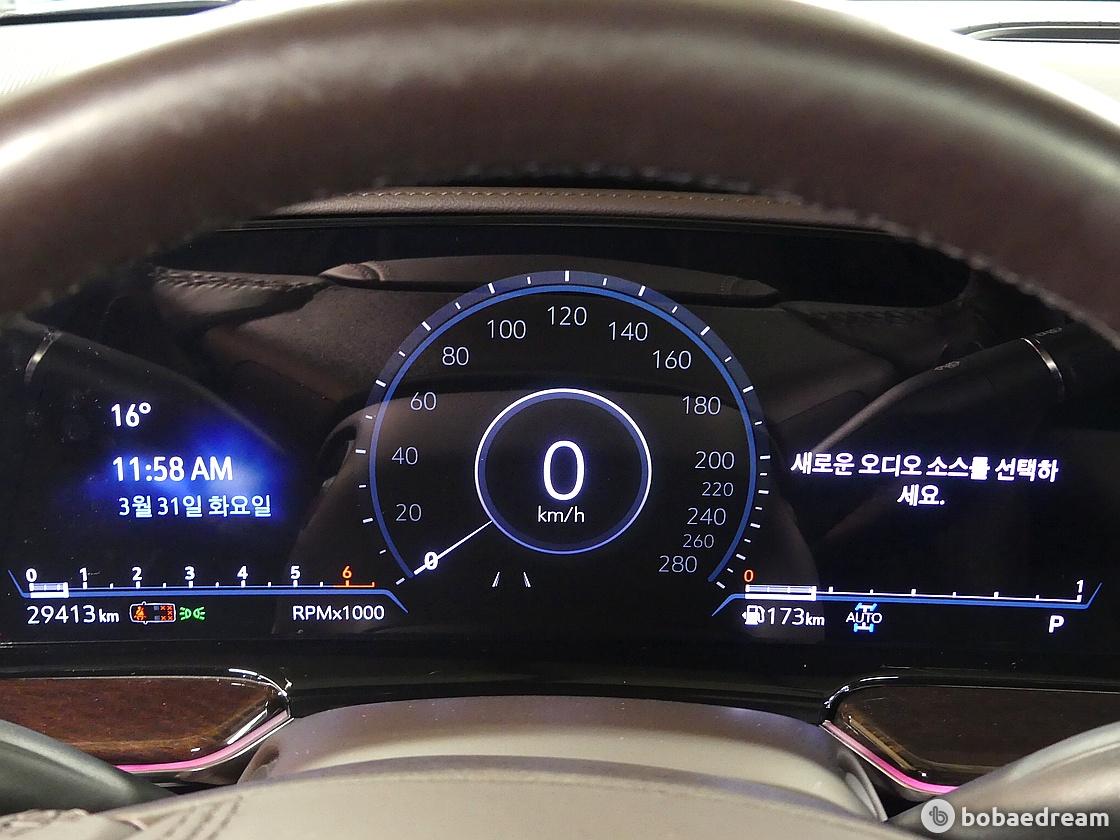 Cadillac Escalade 6.2 ESV 4WD Sport Platinum 7