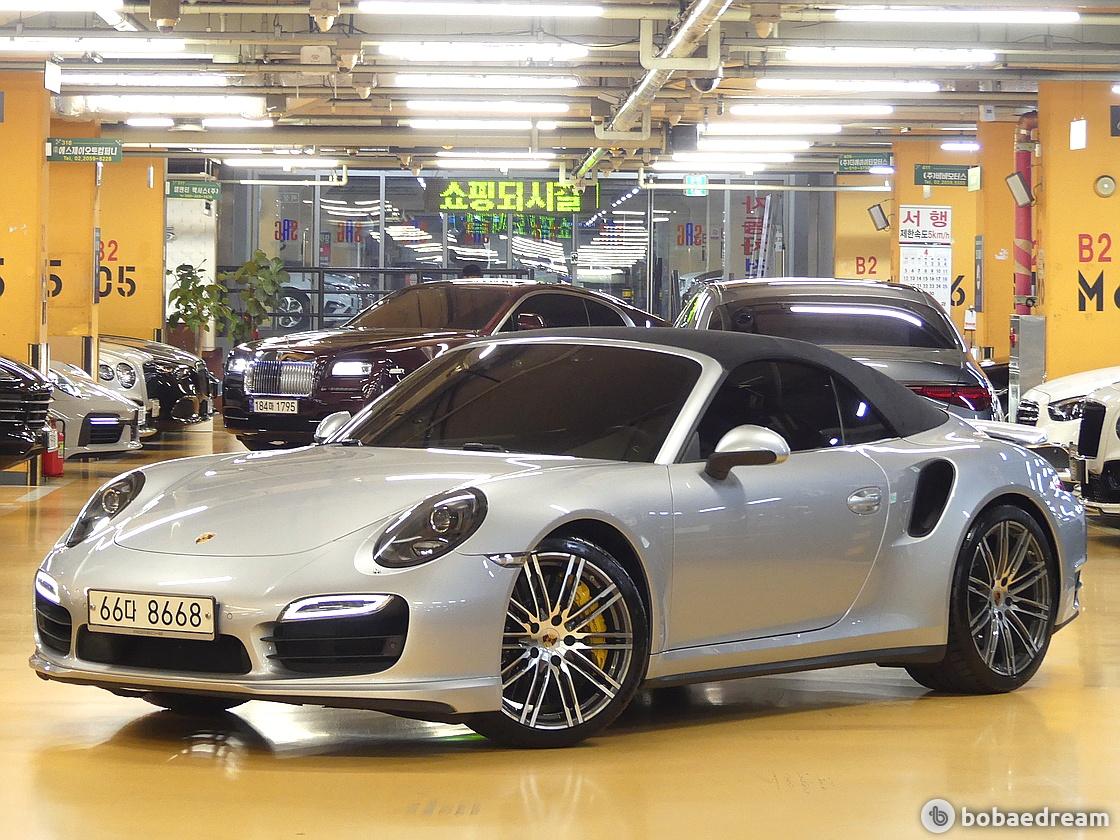 Porsche 911 Carrera/ 911 Targa Turbo Cabriolet 3