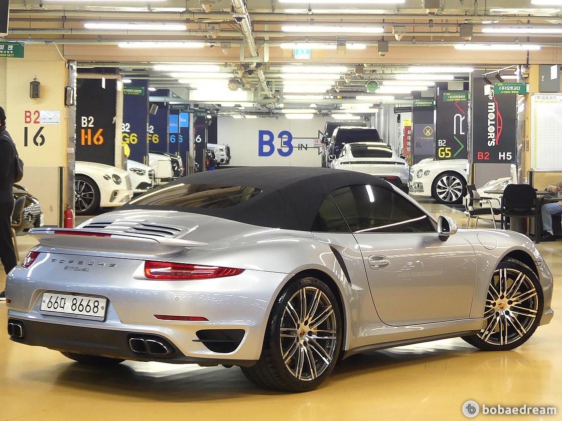 Porsche 911 Carrera/ 911 Targa Turbo Cabriolet 4
