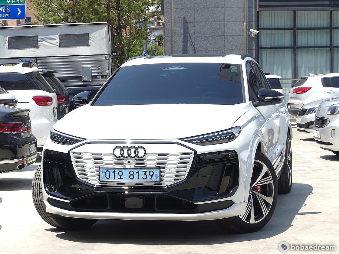 Audi SQ6 e-tron