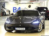 페라리 로마 스파이더 3.9 V8