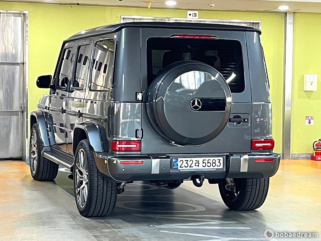 벤츠 G63 AMG 마누팍투어 2024 그래파이트 메탈릭 사진 6