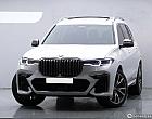 BMW X7 M50i