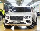 벤틀리 벤테이가 4.0 V8