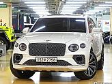 벤틀리 벤테이가 4.0 V8