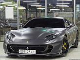 페라리 812 슈퍼패스트 6.5 V12 