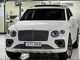 벤틀리 벤테이가 4.0 V8