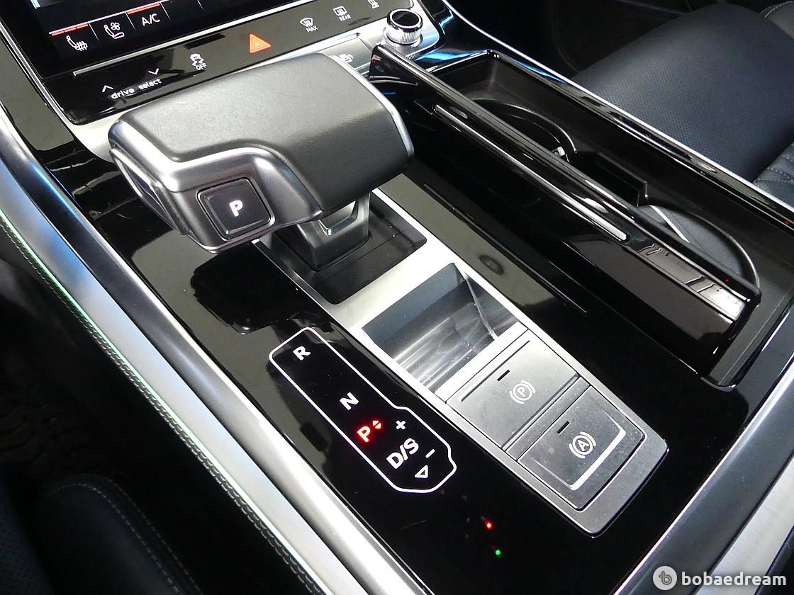 Audi Q8 50 TDI Quattro Premium 8