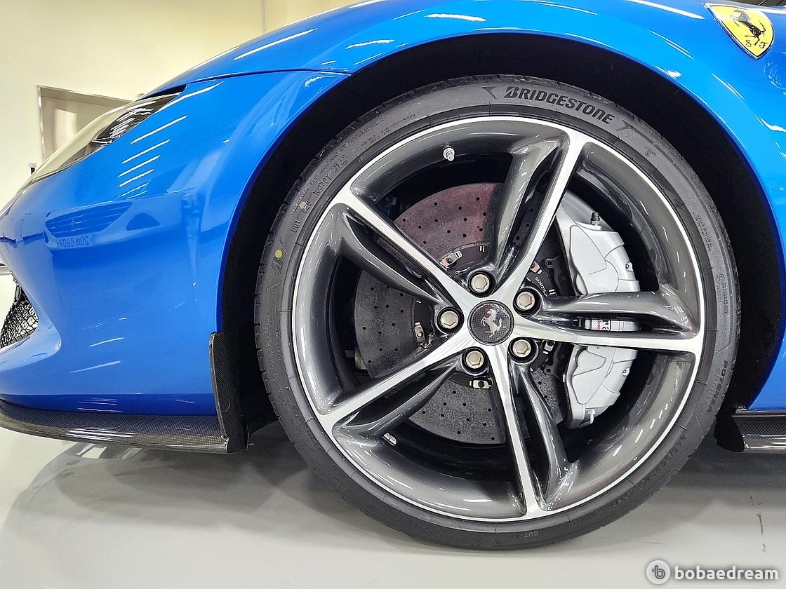 Ferrari 296 GTB 3.0 PHEV 10