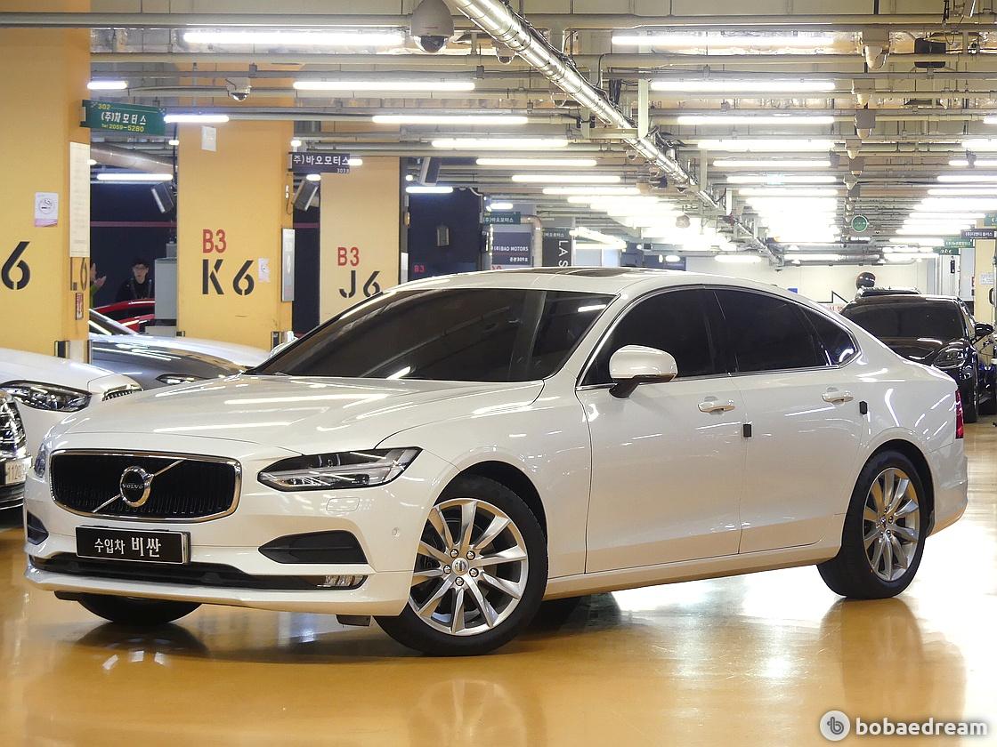 Volvo S90 2.0 T5 Momentum 3