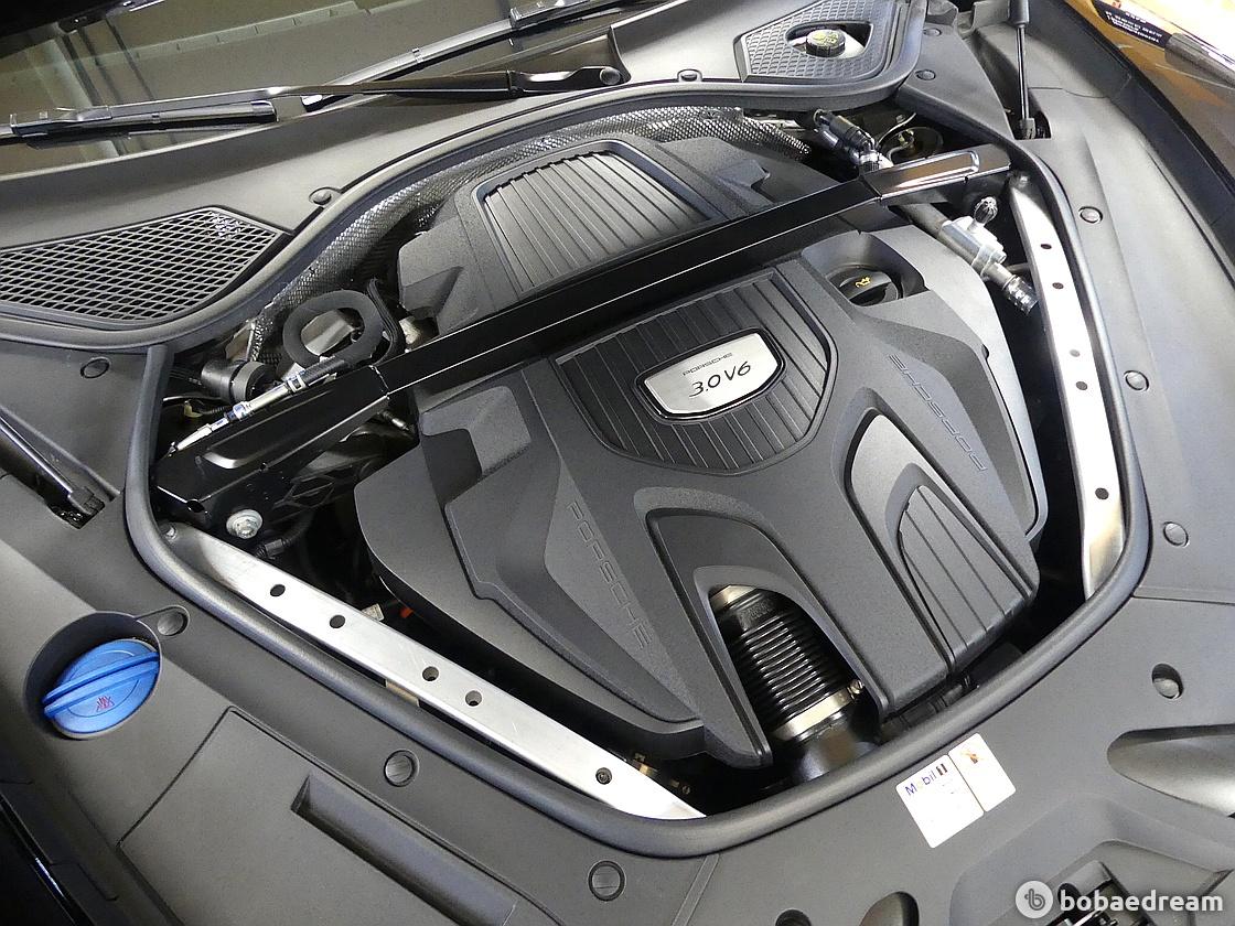 Porsche Panamera 3.0 4 6