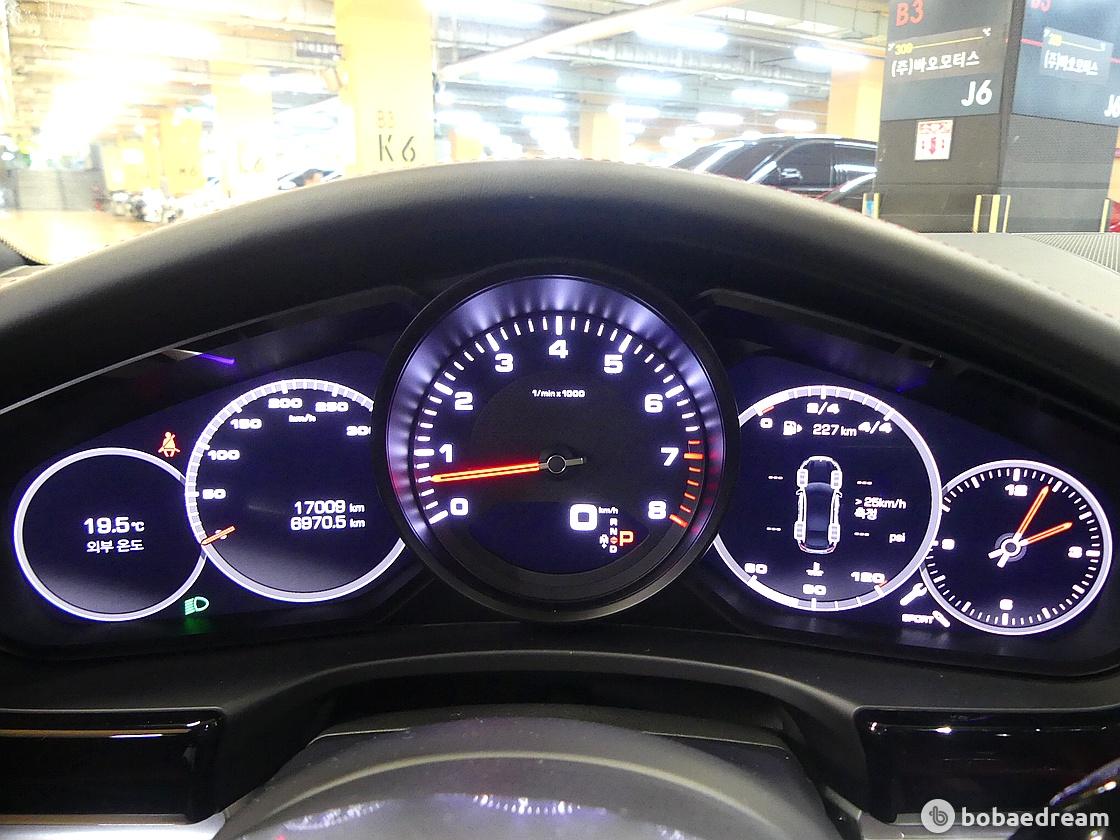 Porsche Panamera 3.0 4 7