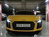 아우디 뉴 R8 5.2 V10 플러스 쿠페