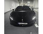 페라리 F8 스파이더 3.9 V8