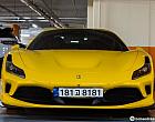 페라리 F8 스파이더 3.9 V8