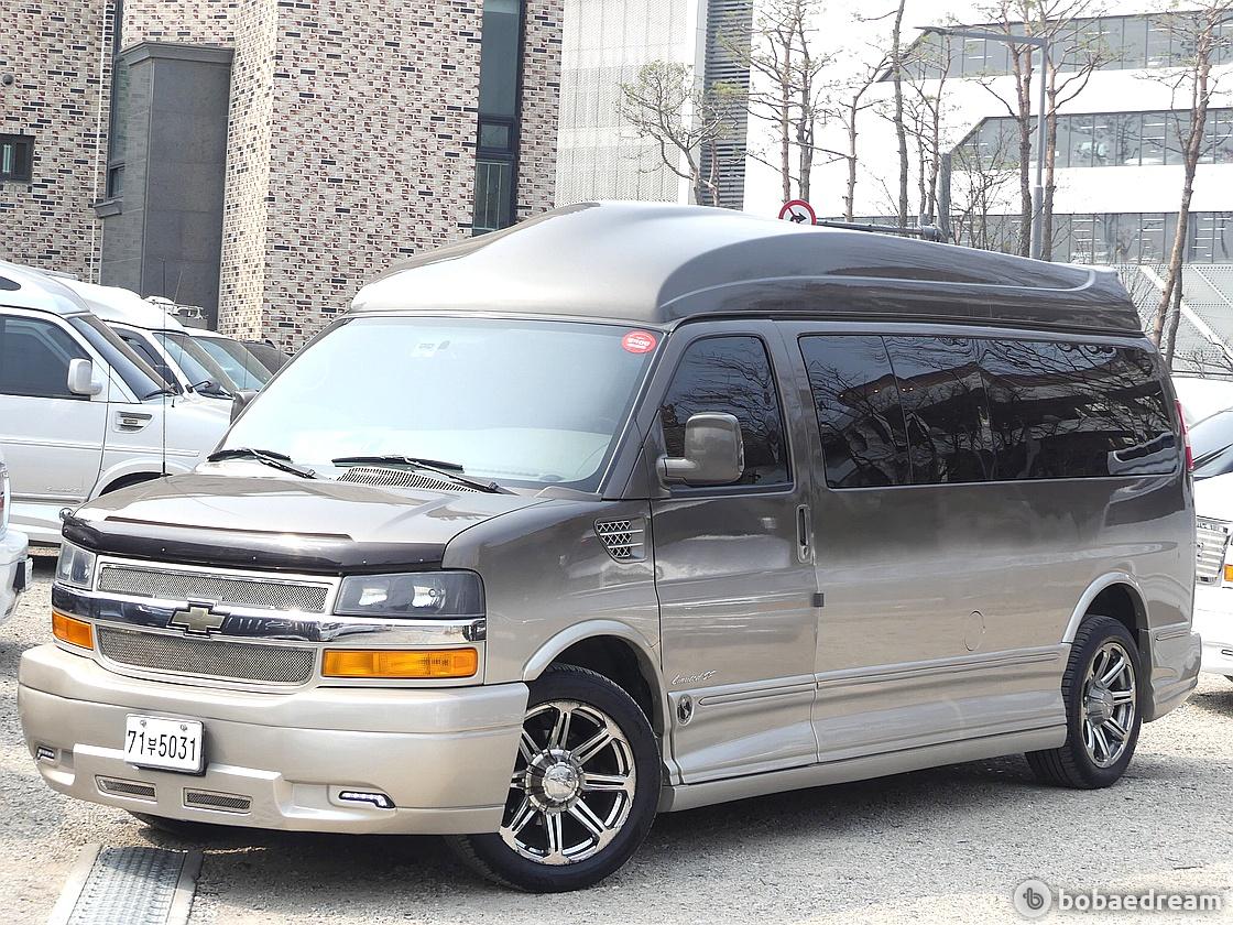 Chevrolet Express Van 6.0 Long 3
