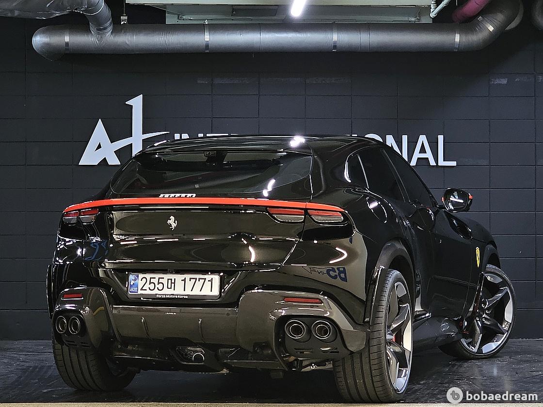 Ferrari Purosangue 6.5 V12 4