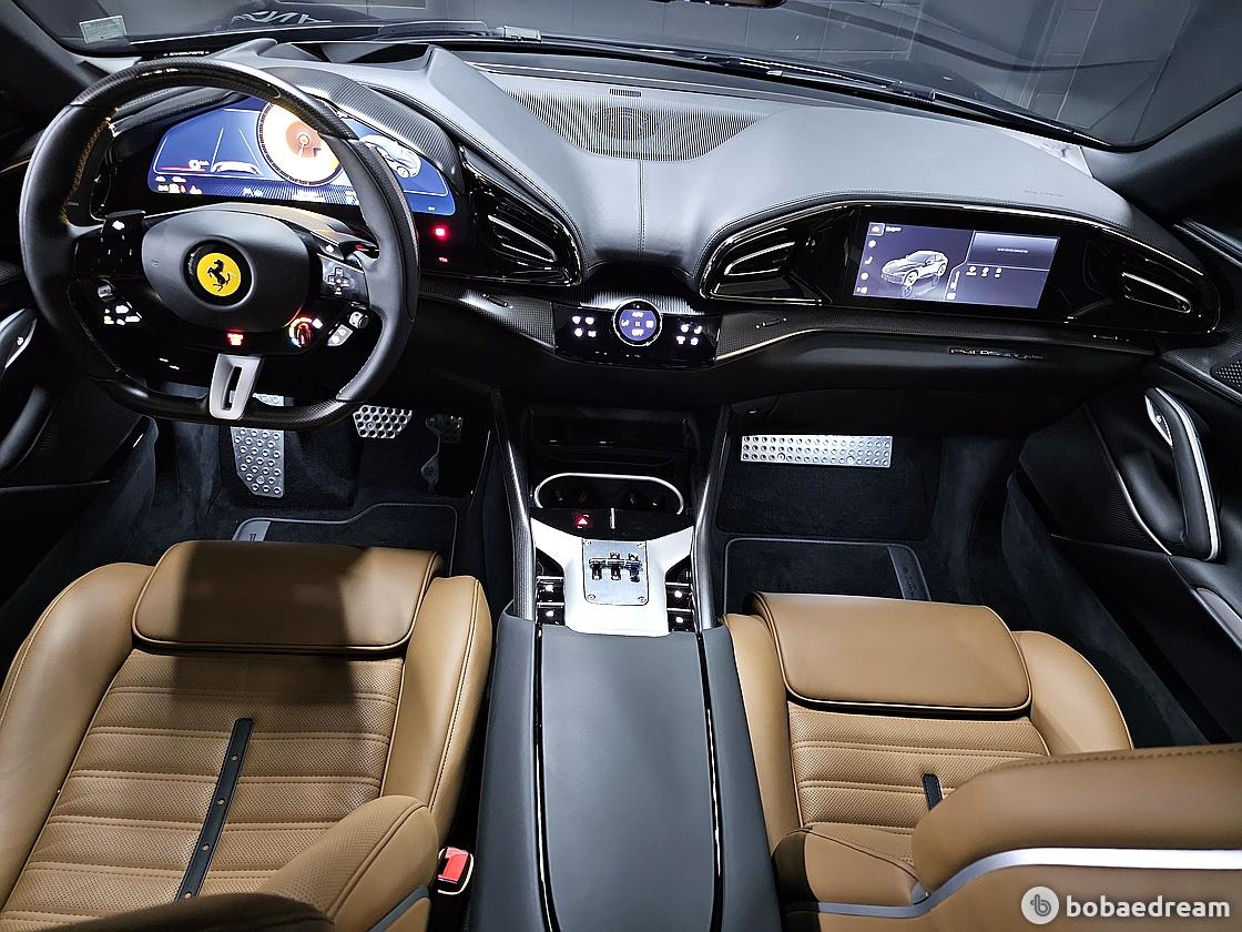 Ferrari Purosangue 6.5 V12 5