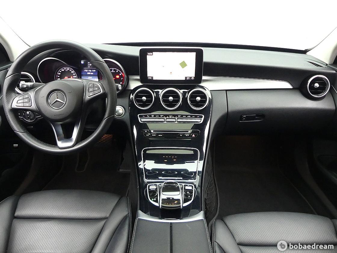 Mercedes-Benz C-Class C200 Avantgarde 5