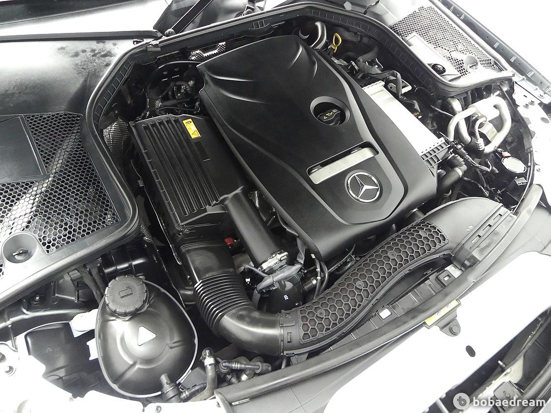 Mercedes-Benz C-Class C200 Avantgarde 6