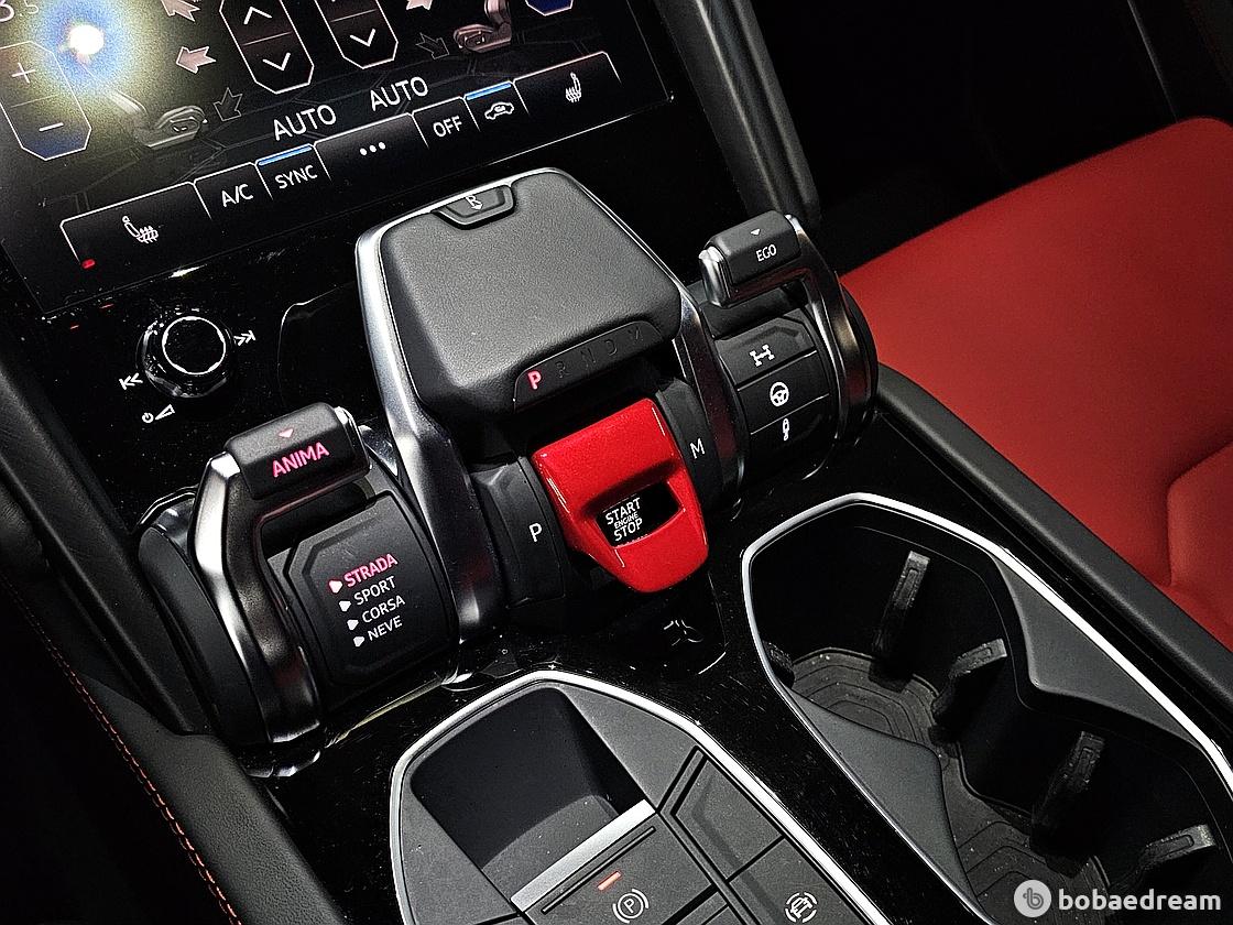 Lamborghini Urus 4.0 V8 8